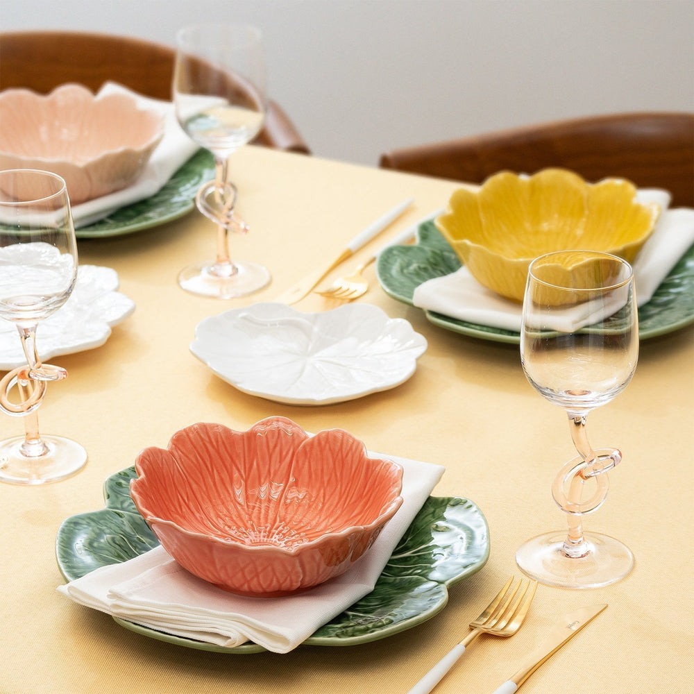 花咲く器で彩る食卓