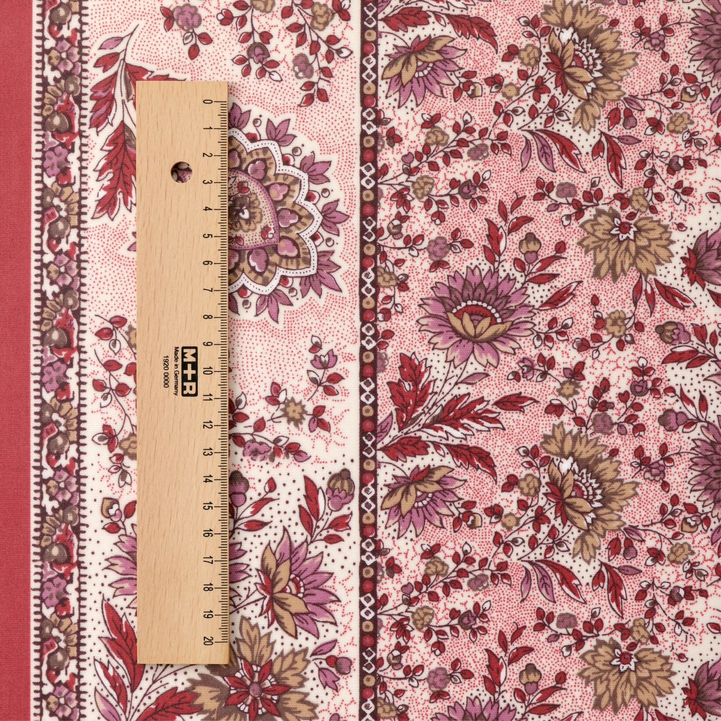 ソレイアード ラミネートカットクロス　アマンダローズ / 3色