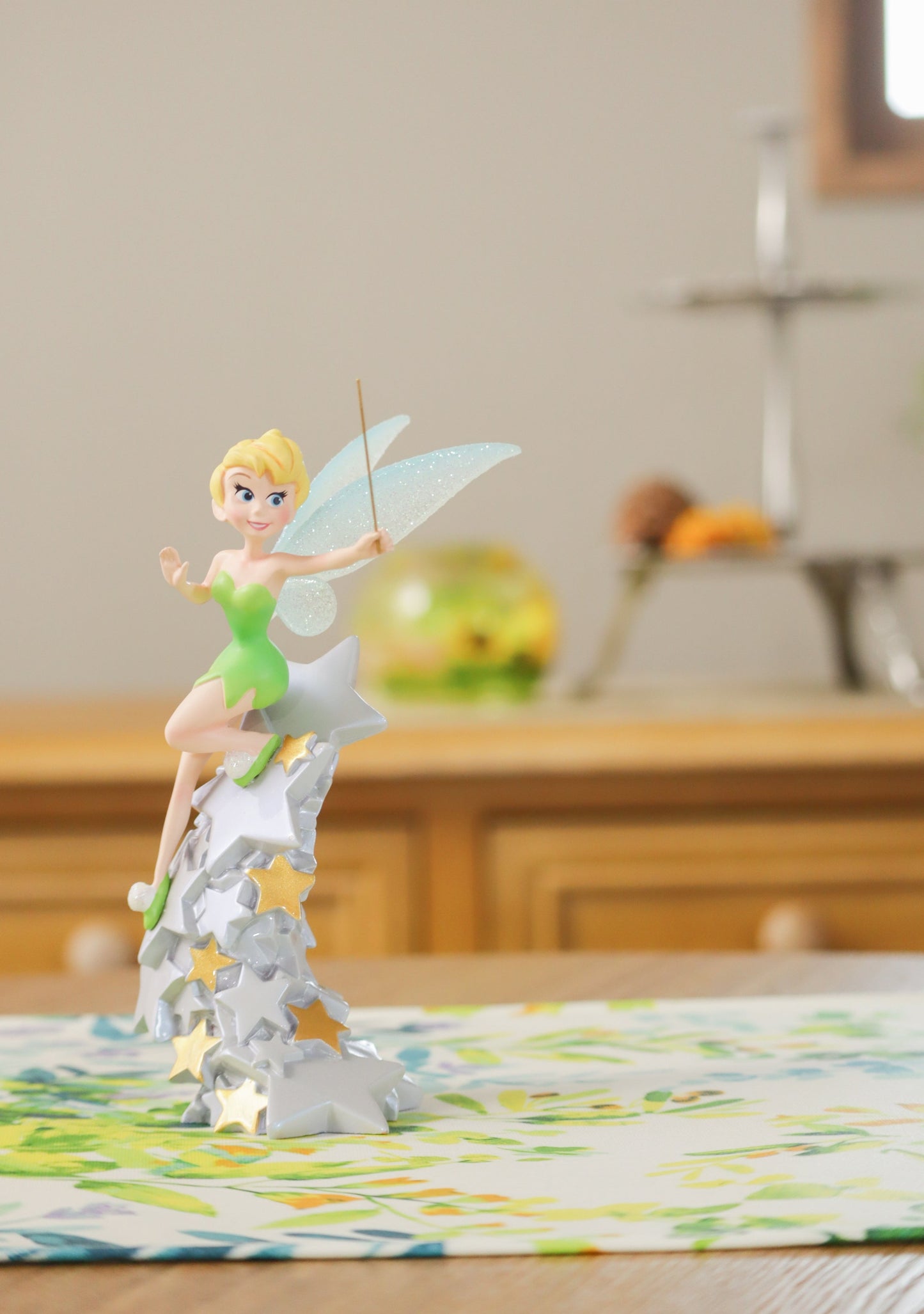 【ディズニー100周年記念】D100 Tinker Bell Icon　ディズニーショーケース【enesco】